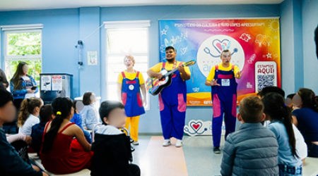 Fábula de Páscoa transforma o tempo de espera no Hospital Infantil